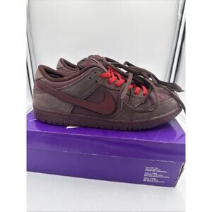 Size 15 - Nike Dunk Premium SB Low City of Love Collection - Burgundy Crush